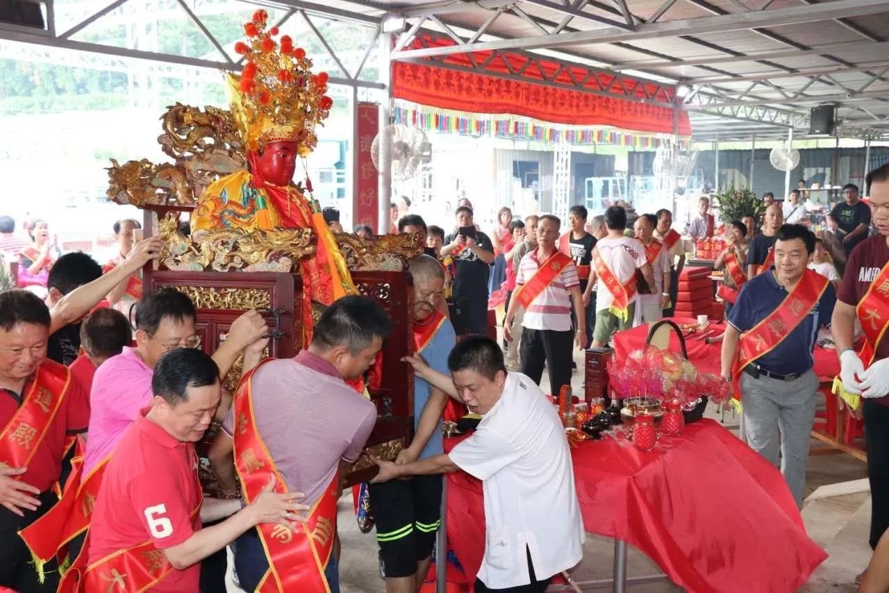 香港鳳山寺舉行建寺十週年慶典暨恭祝廣澤尊王千秋寶誕