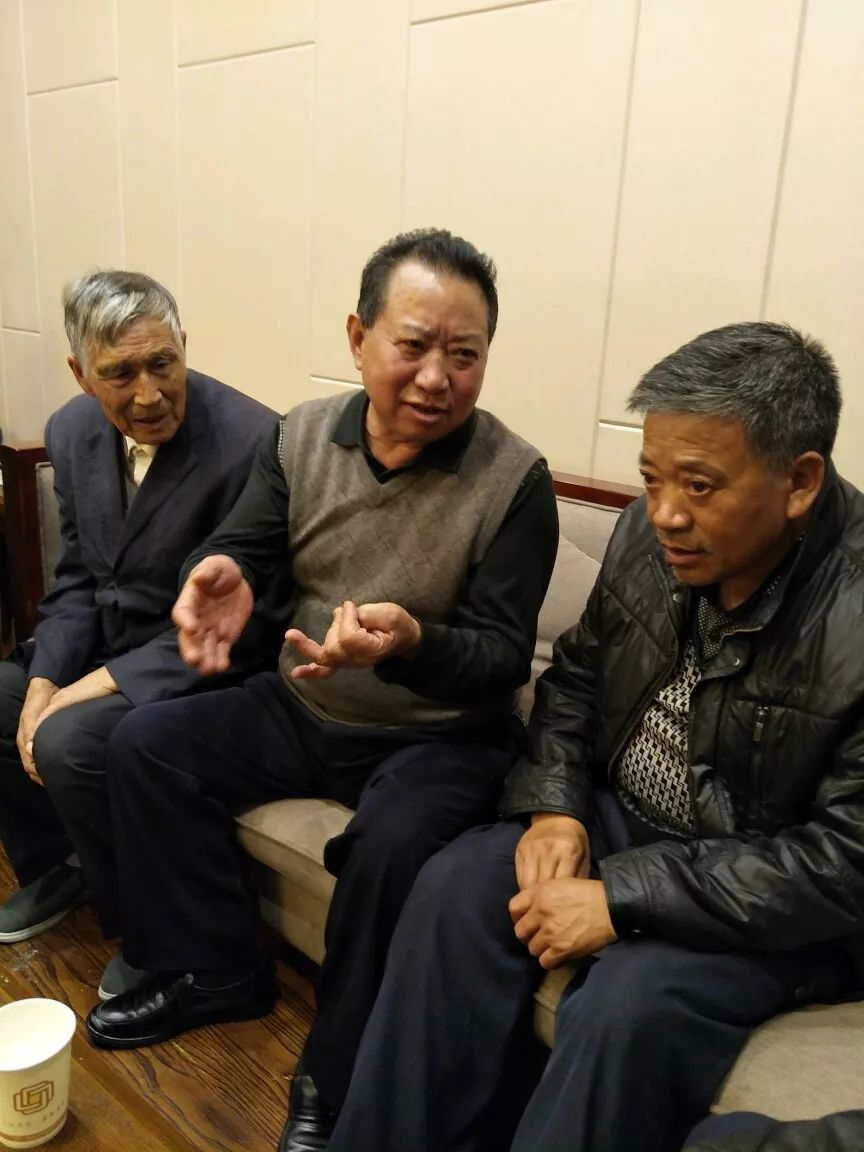 贵州安氏宗亲会会长安宗仁,副会长安朝龙应邀到道真自治县指导工作