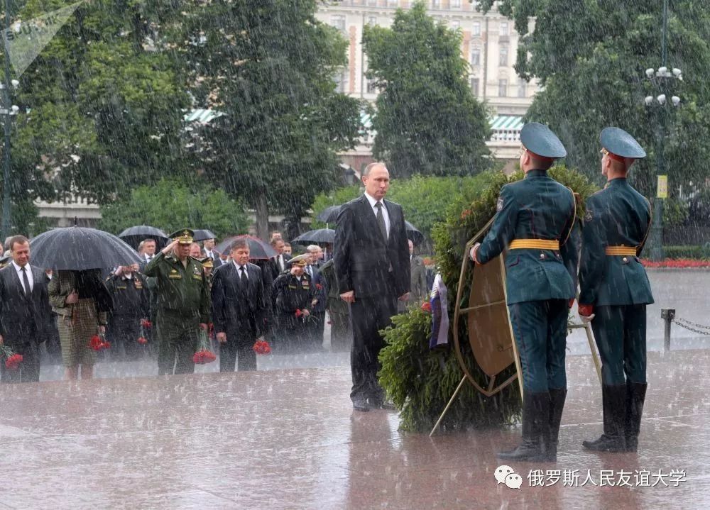 男神普京生日快乐