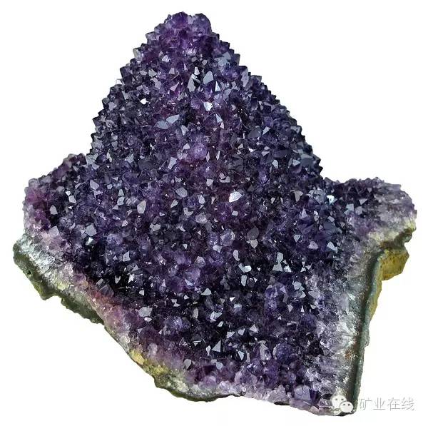 紫水晶,方解石水硼鈣石鈣銅礬鈣沸石銫綠柱石與電氣石淡紅銀礦尖晶石