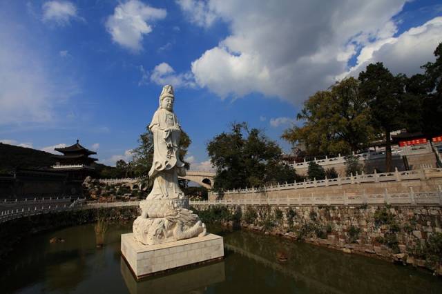 寶華山之所以成為我國佛教名山之一,是因隆昌寺在佛教中屬律宗,專門