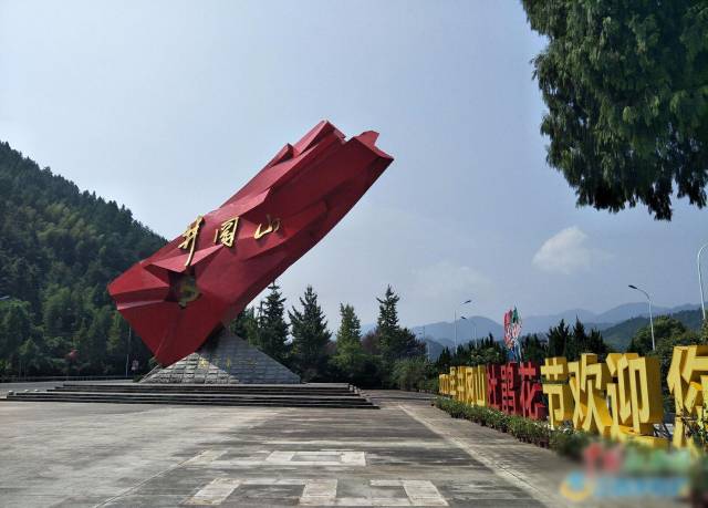 丹桂飘香,红绿交相辉映的旅游资源吸引着全国各地游客,今年"十一"黄金