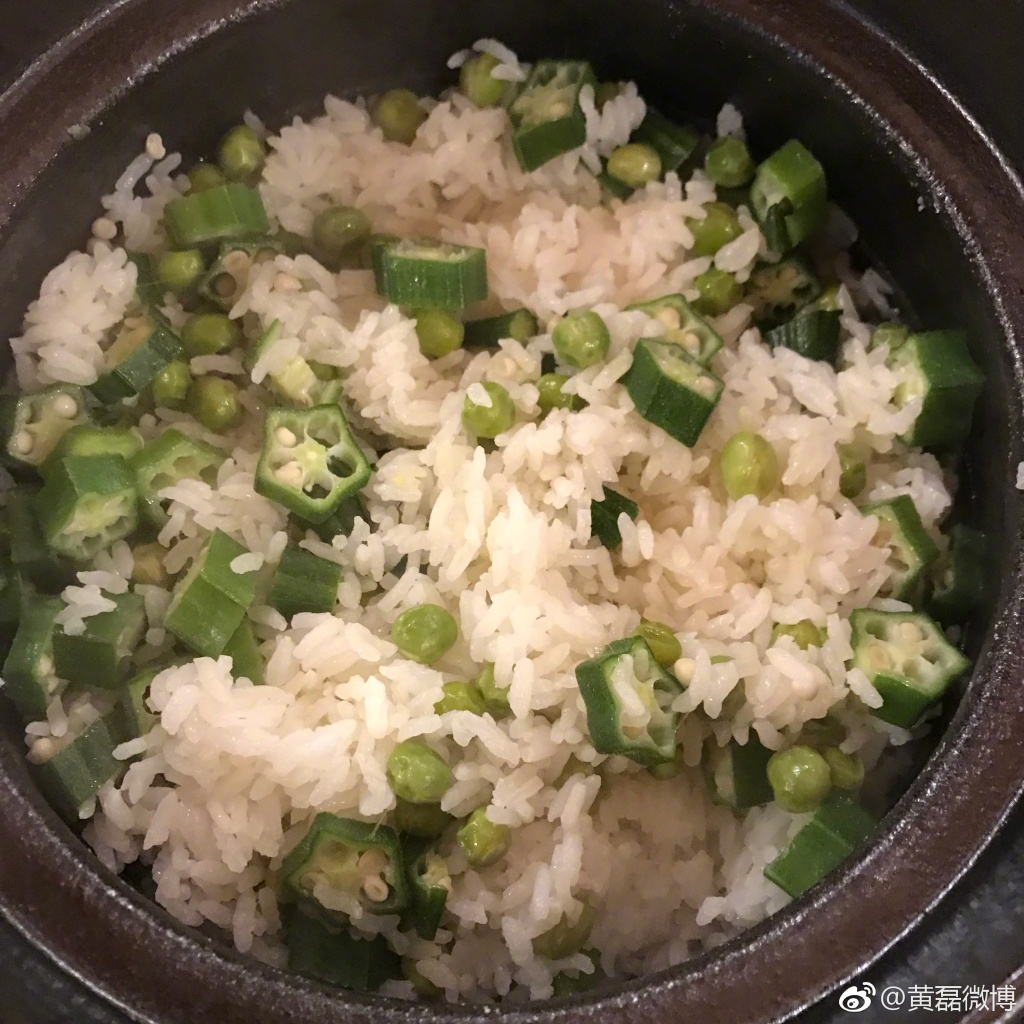 黃磊曬美食:秋葵還可以拌飯?網友直呼下次把菜名曝出來