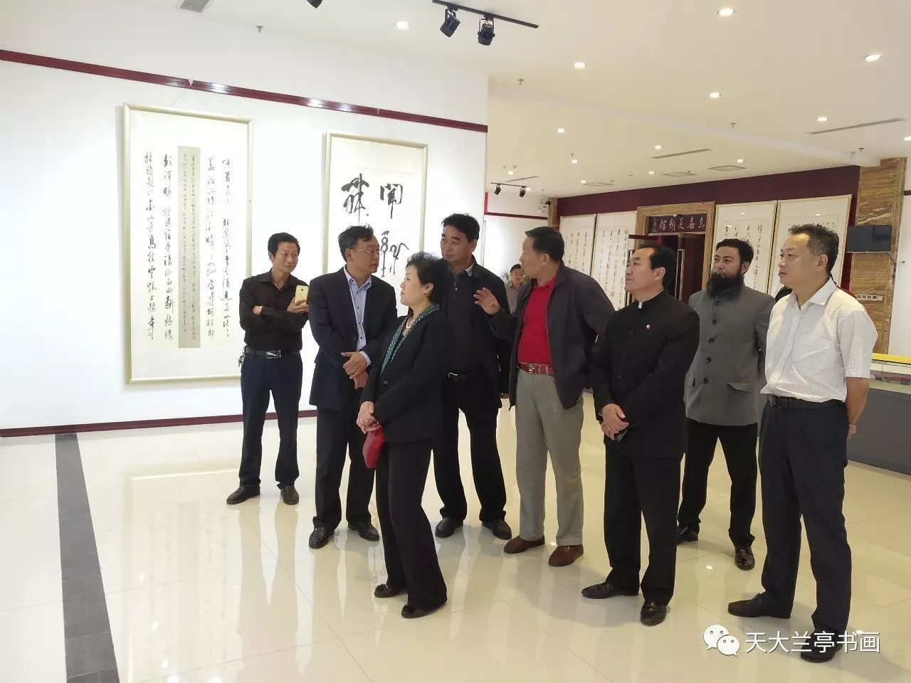 新泰荣峰国际饭店老板图片