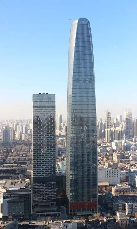 项目包括天津国际金融中心写字楼及四季酒店,其中写字楼地上72层,高