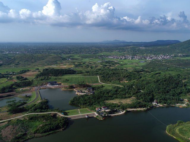 那田山水图片