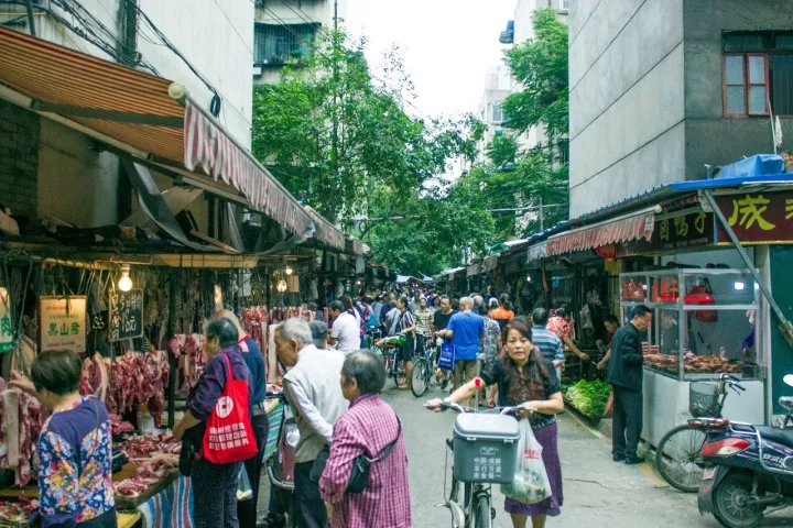 如果你对生活失去希望,一定要逛逛成都菜市场!因为.