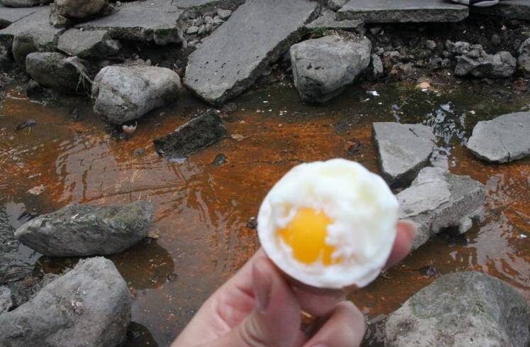 长白山温泉水煮鸡蛋