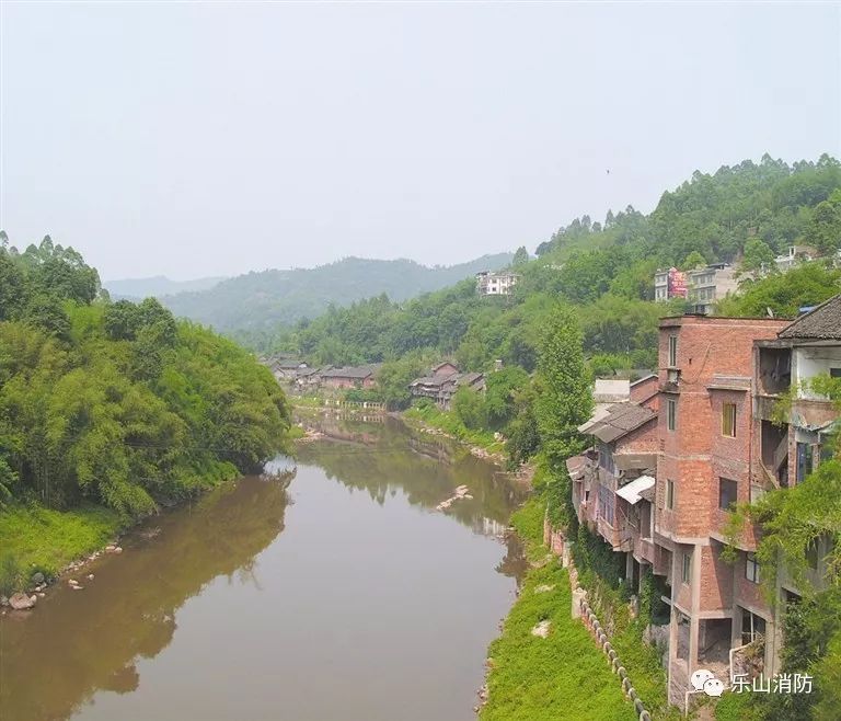 沐川消防深入箭板古鎮開展消防安全檢查