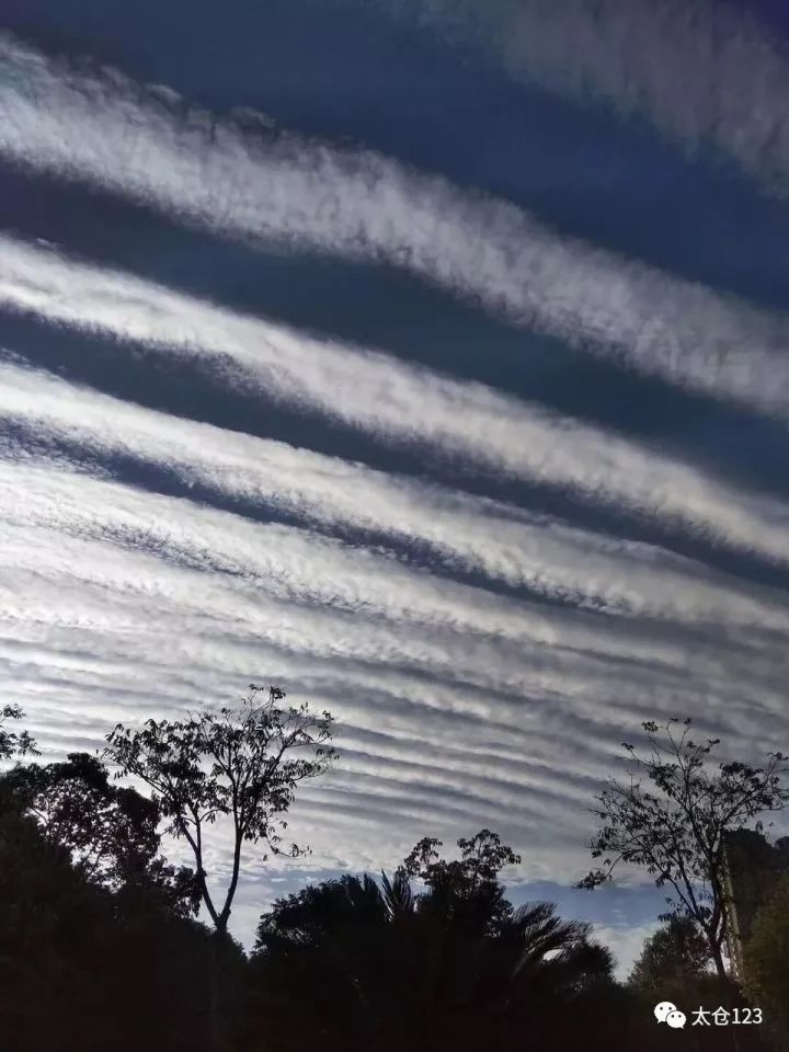 太倉上空驚現地震雲這個真得科普一下