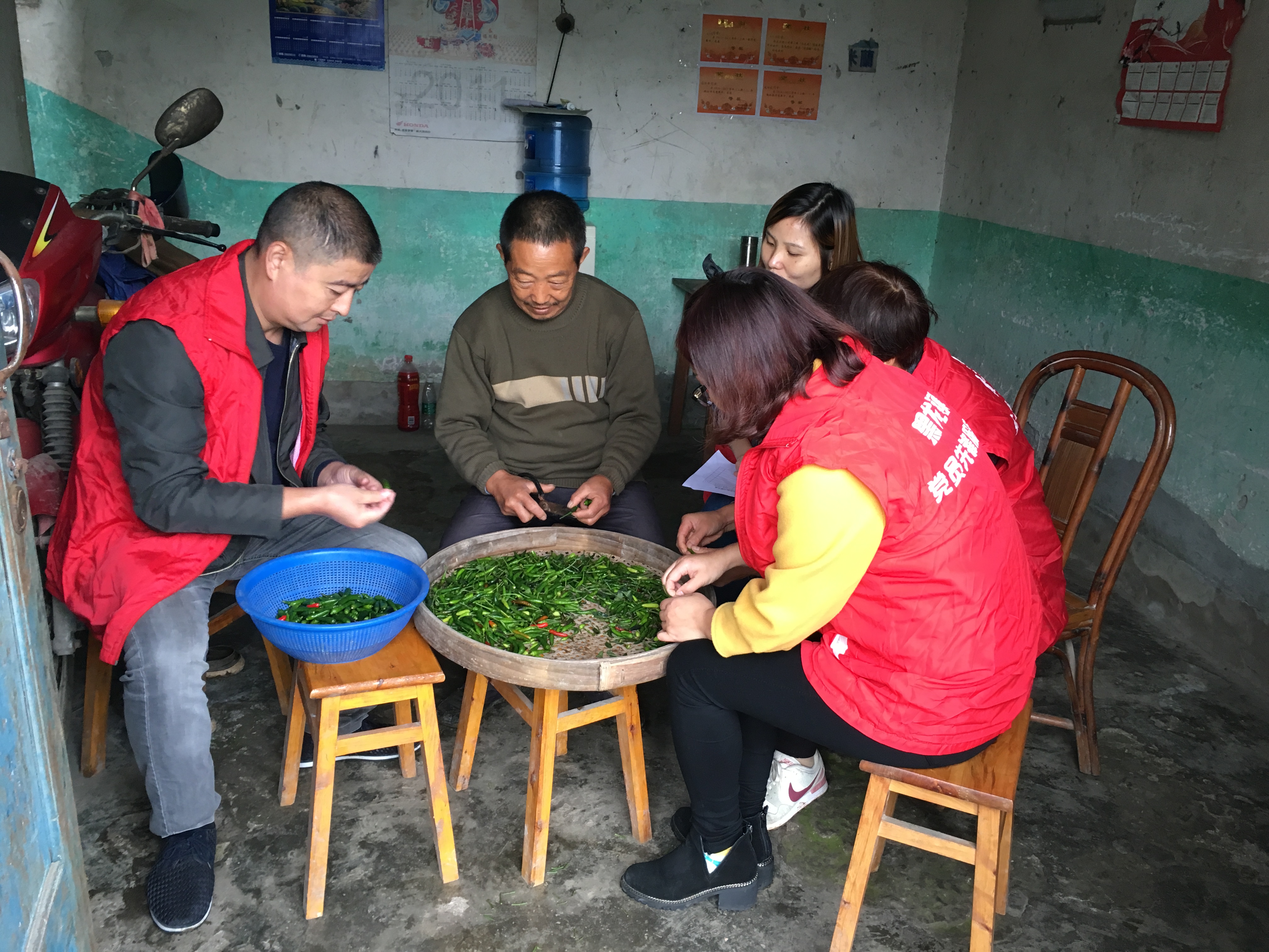 眉山青神:干部走基层,打通联系服务群众最后一公里