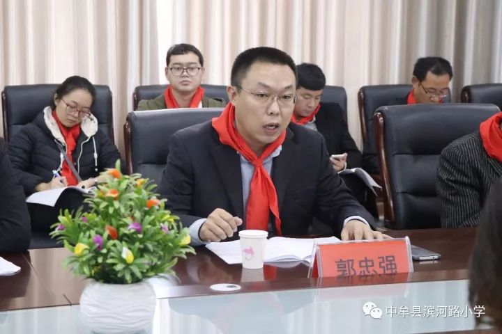 闫书杰局长向大队辅导员们提出了新的要求,要求深