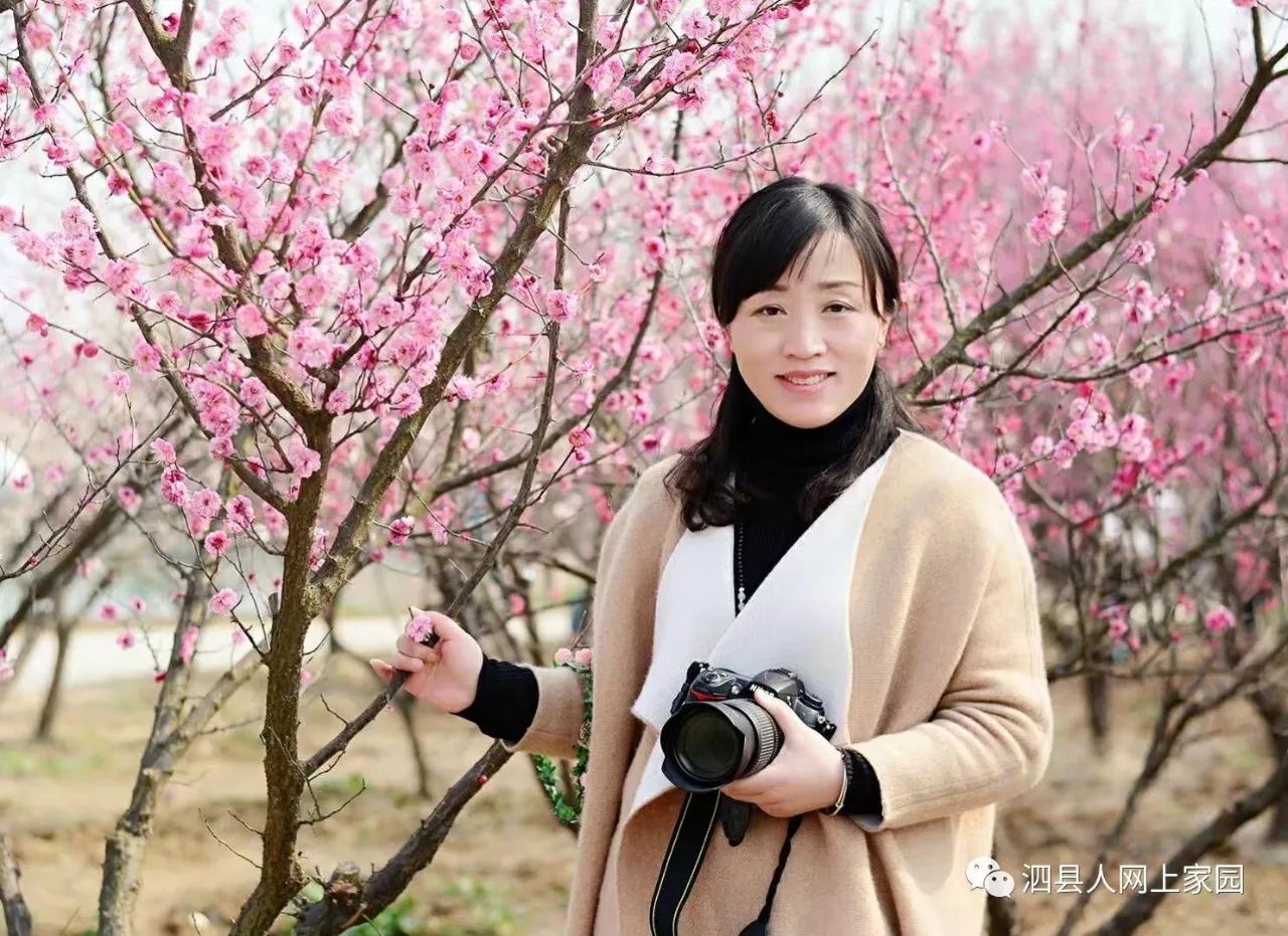 泗县这位女教师多才艺,在小小石头上创作出奇美图画!