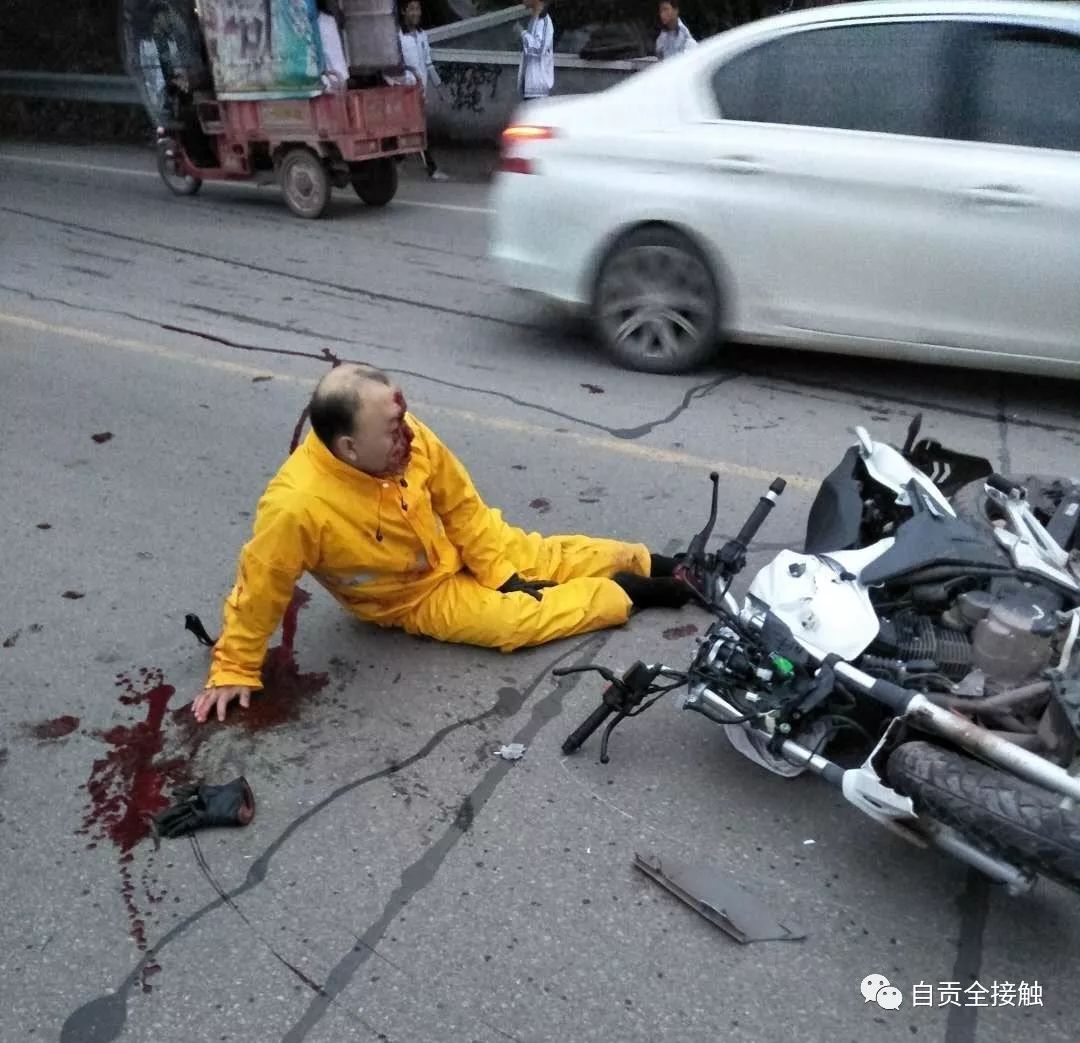 车祸猛于虎!自贡今天2起车祸都与大车有关,请大家注意安全!