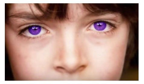 紫眼睛外国人图片