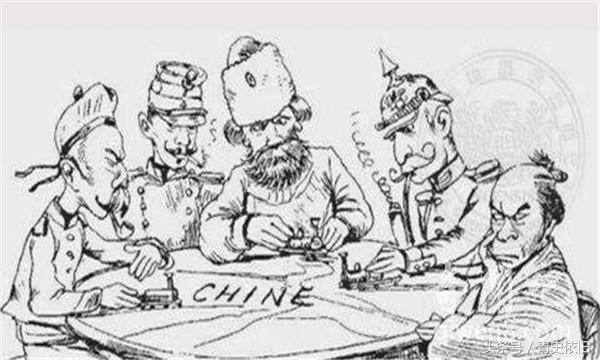 八国联军有狼子野心却不敢瓜分中国,于是合谋想出阴险毒辣的招式
