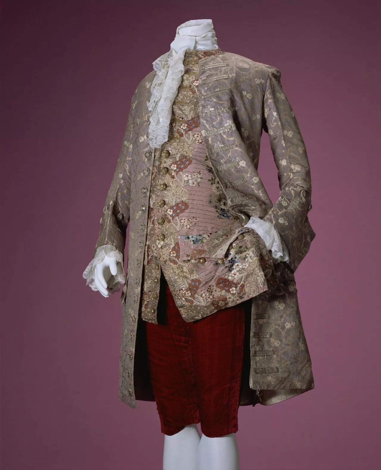 17世纪欧洲男性服装图片
