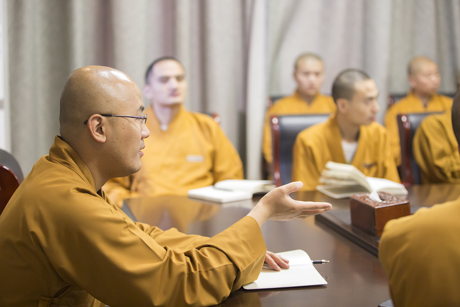 南京天隆寺慧中法師來法華寺交流朝山活動籌辦經驗