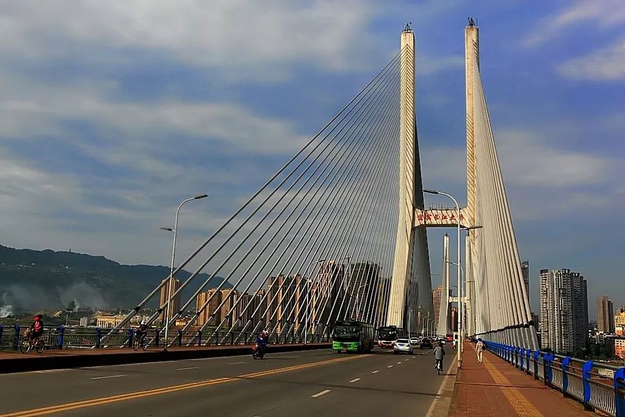 宜宾戎州大桥交通规则图片