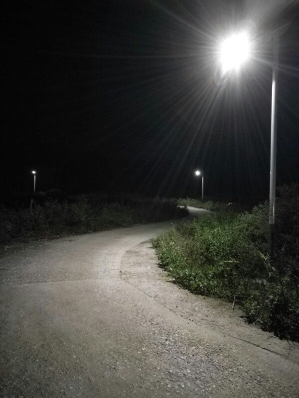 乡村夜路照片图片