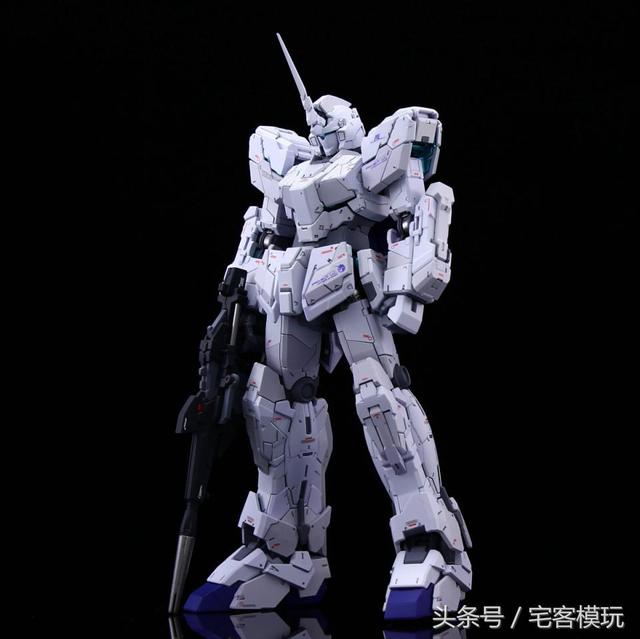 根大木秀:rg rx-0 獨角獸高達