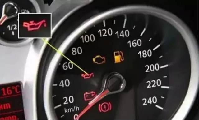 无论发动机处于何种转速或何种温度情况下,机油压力表指示油压始终