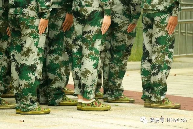 軍訓特輯 | 站軍姿時,你在想什麼?