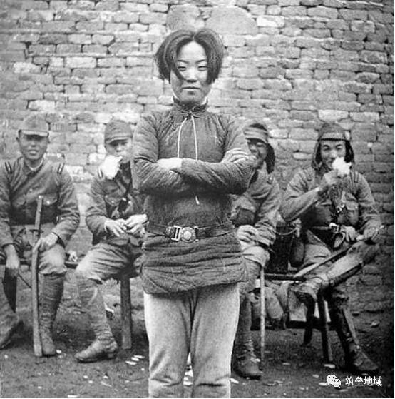 文史 美国记者眼中的抗日女兵英雄抗战史:足够幸运才能活下来