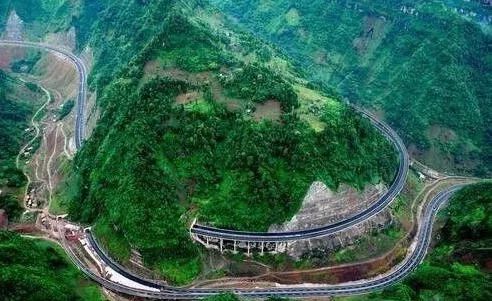 雅西高速螺旋隧道照片图片