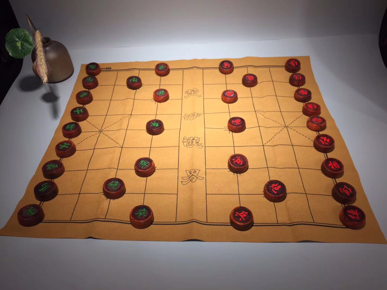 小葉紫檀象棋材質名貴古老的中國智慧