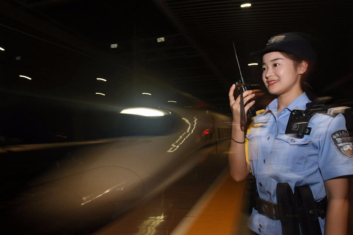 铁道警察学院校花图片