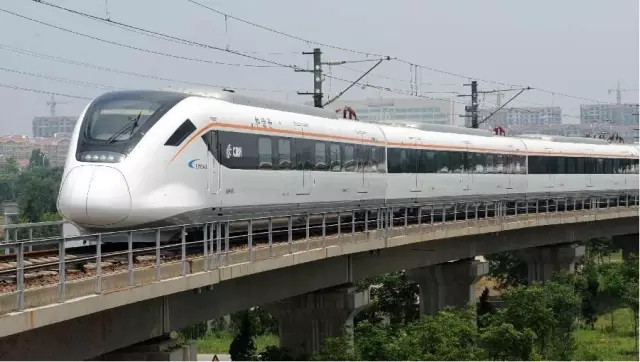 余姚及杭州湾都可选择城铁今后从慈溪城区出发,乘坐城际列车到镇海后