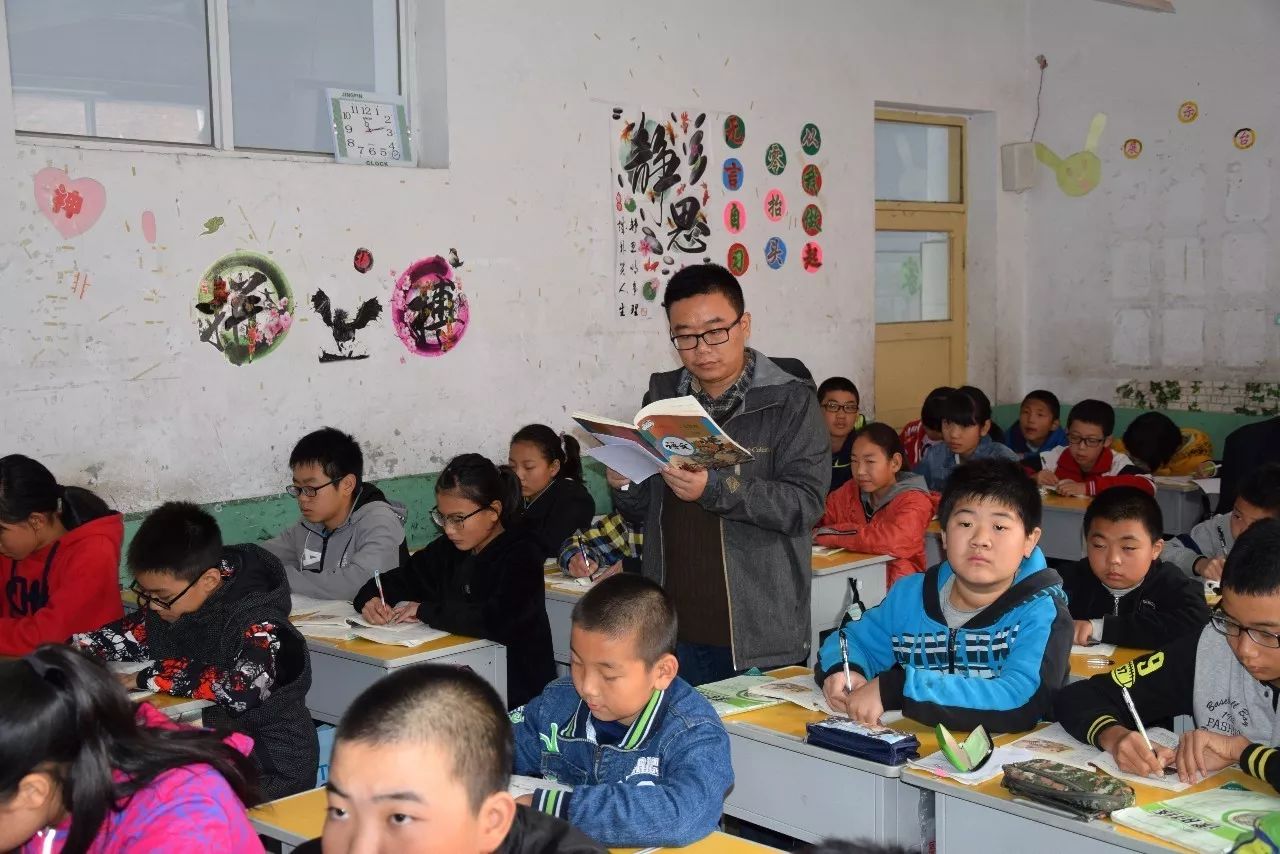 曹传浩老师讲授的《论语》带给了山区师生对文言文的新的认识.