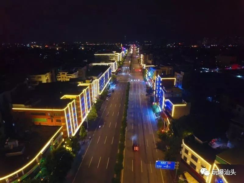 【航拍】看!这就是我们新的大学路,夜景就是一道亮丽的风景线