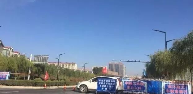 2,东环路与天源路交叉口因道路半幅封闭施工车辆通行缓慢,预计10月28