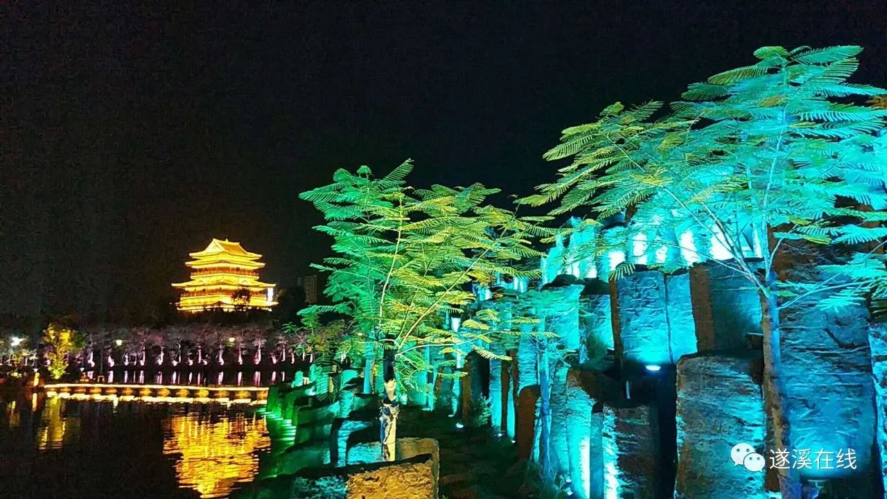 遂溪孔子庙夜景图片