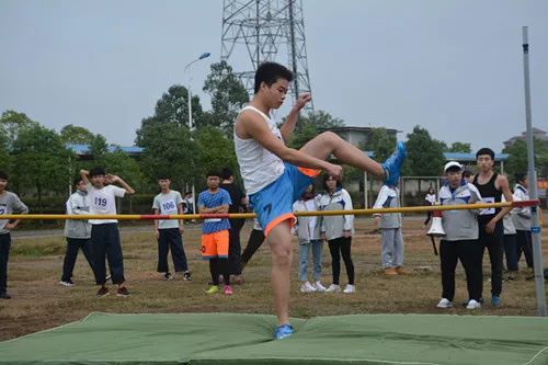 锻炼身体 奋发图强—浏阳市第九中学第二届体育运动节顺利召开