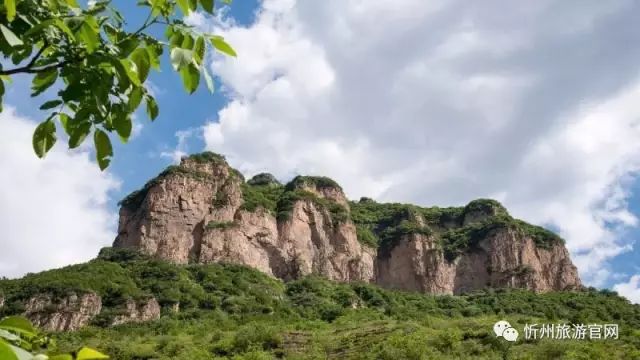 東峪景區是著名山西旅遊景點,是各山西旅行社和山西旅遊公司主推的