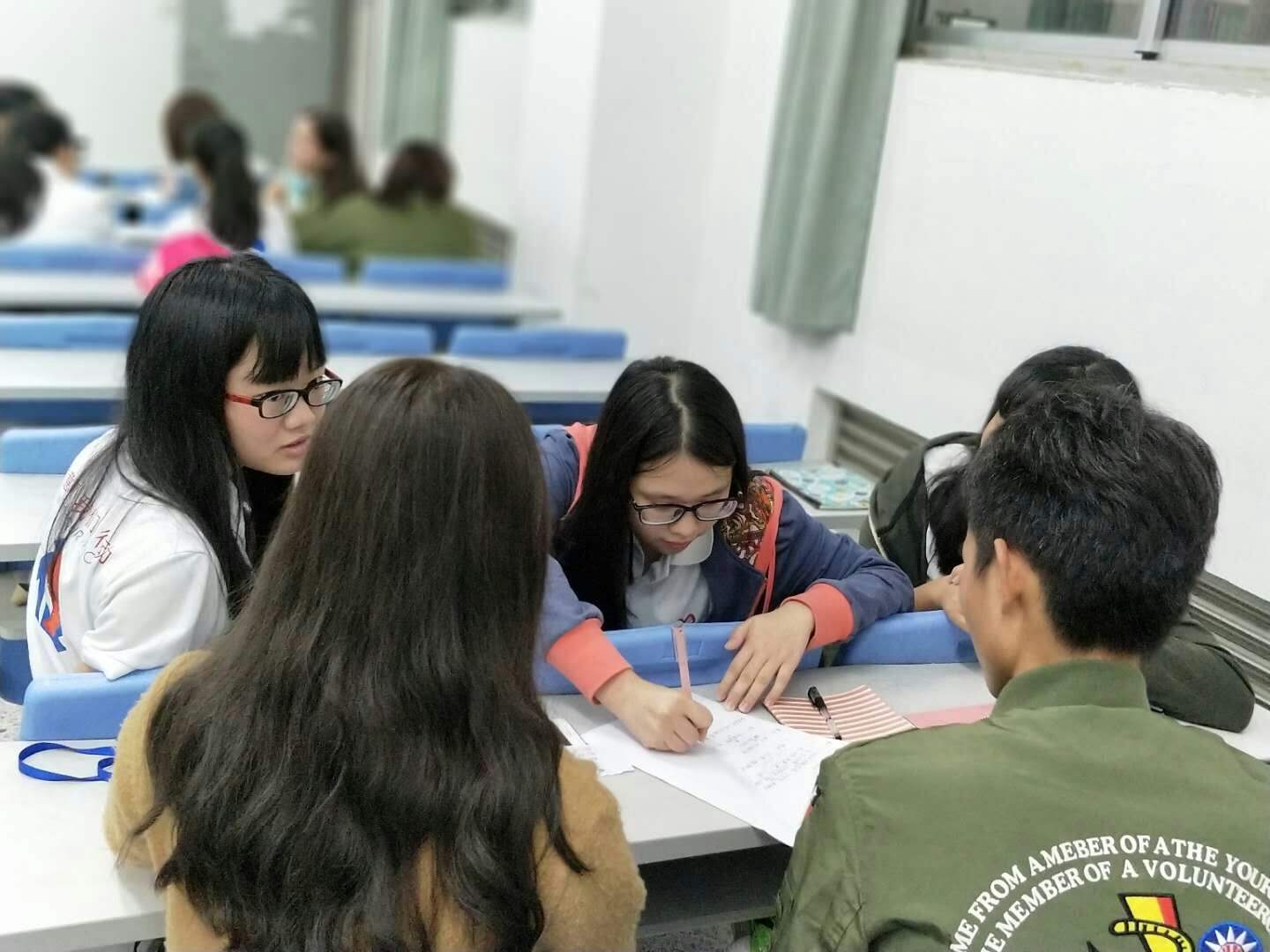 韩山师范学院学生会第二十四届副部长换届之无领导小组讨论