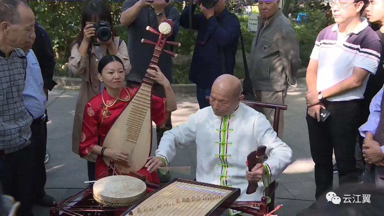 感受地道的瑞安生活聆听阮世池老先生的鼓词演绎就到了市区湖滨公园