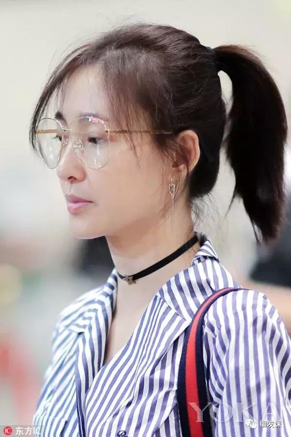 戴眼镜搭什么发型好看,看韩剧女主今年流行什么发型!
