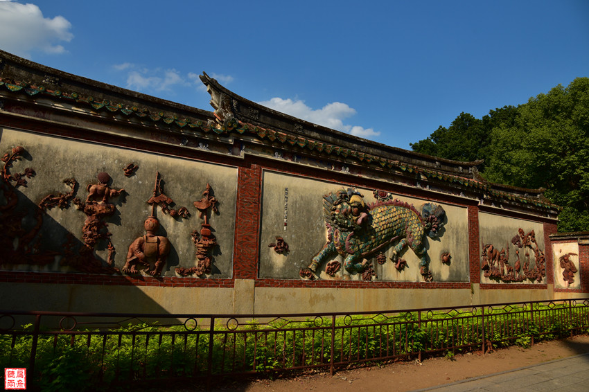 開元寺位於泉州市鯉城區西街,創建於唐垂拱二年(686年),至今已有1300