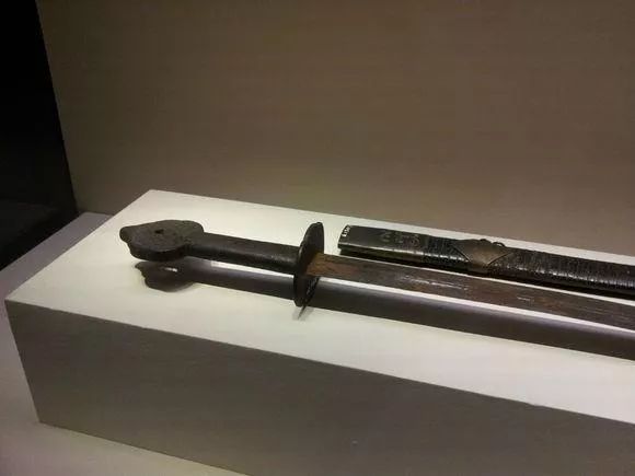 图赏中国国家博物馆收藏刀剑