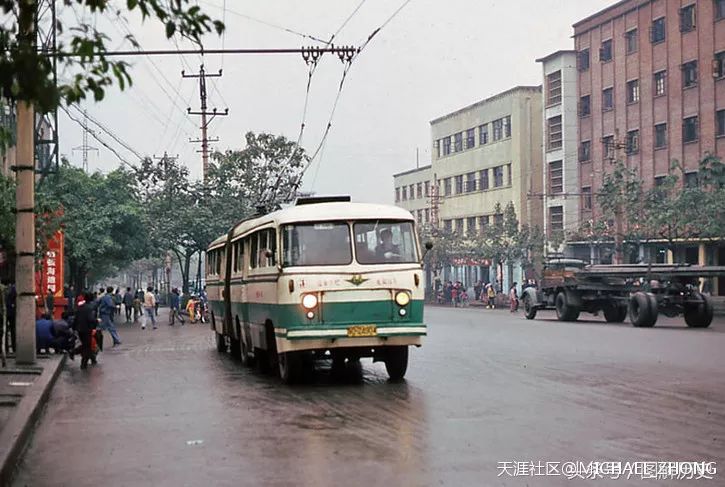 重庆无轨电车线路历史图片