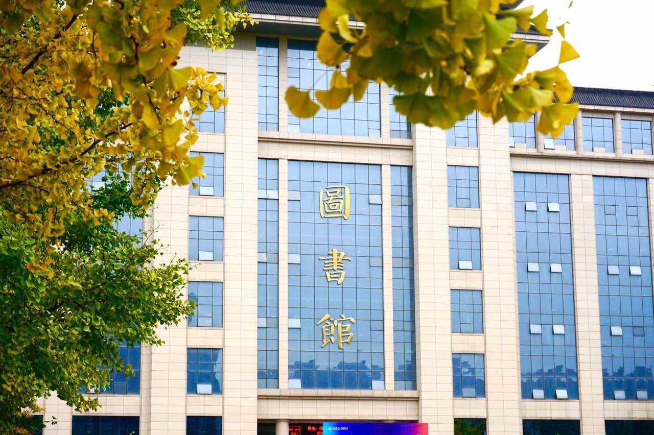 陕师大文学院图片