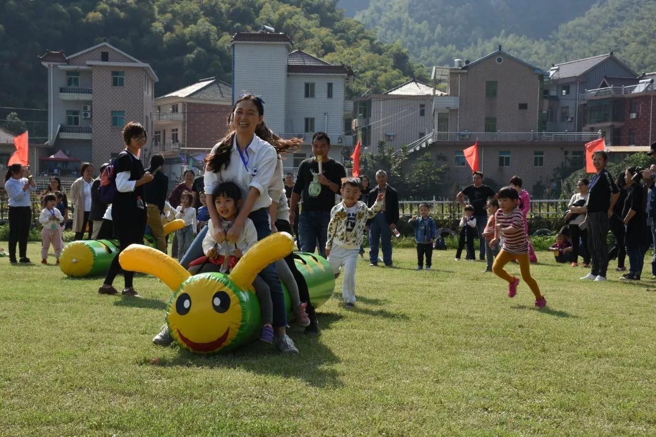 三江花园幼儿园凤坞梦幻村基地撒欢一日