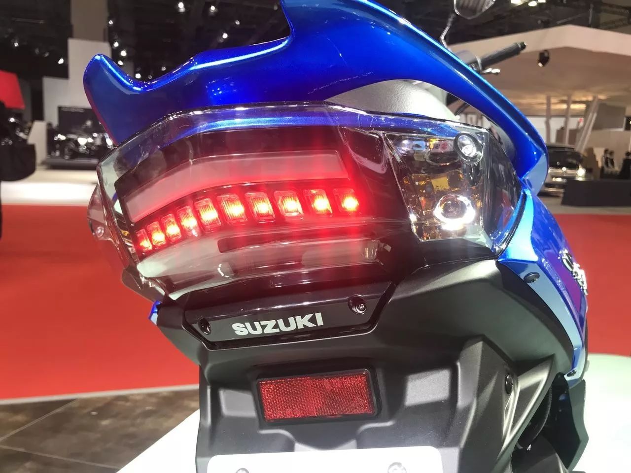 東京車展suzuki即將上市的新車sv650xswish125