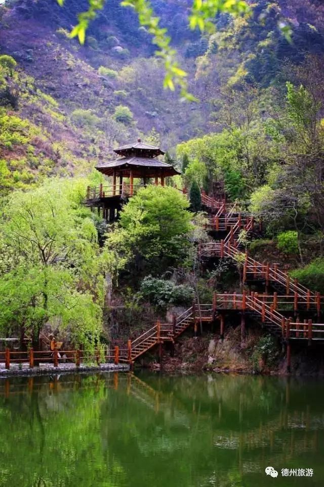 九如山瀑布群風景區——國家aaaa級景區,國家森林公園,位於山東省濟南