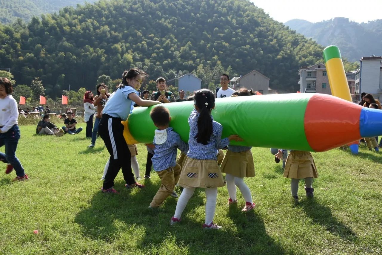 三江花园幼儿园凤坞梦幻村基地撒欢一日