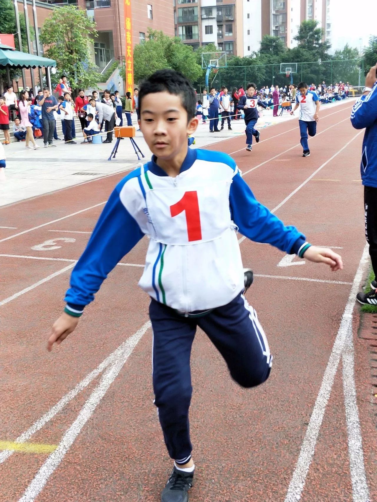 有一种信仰叫坚持泸州天立国际小学第八届健身文化节之运动赛场